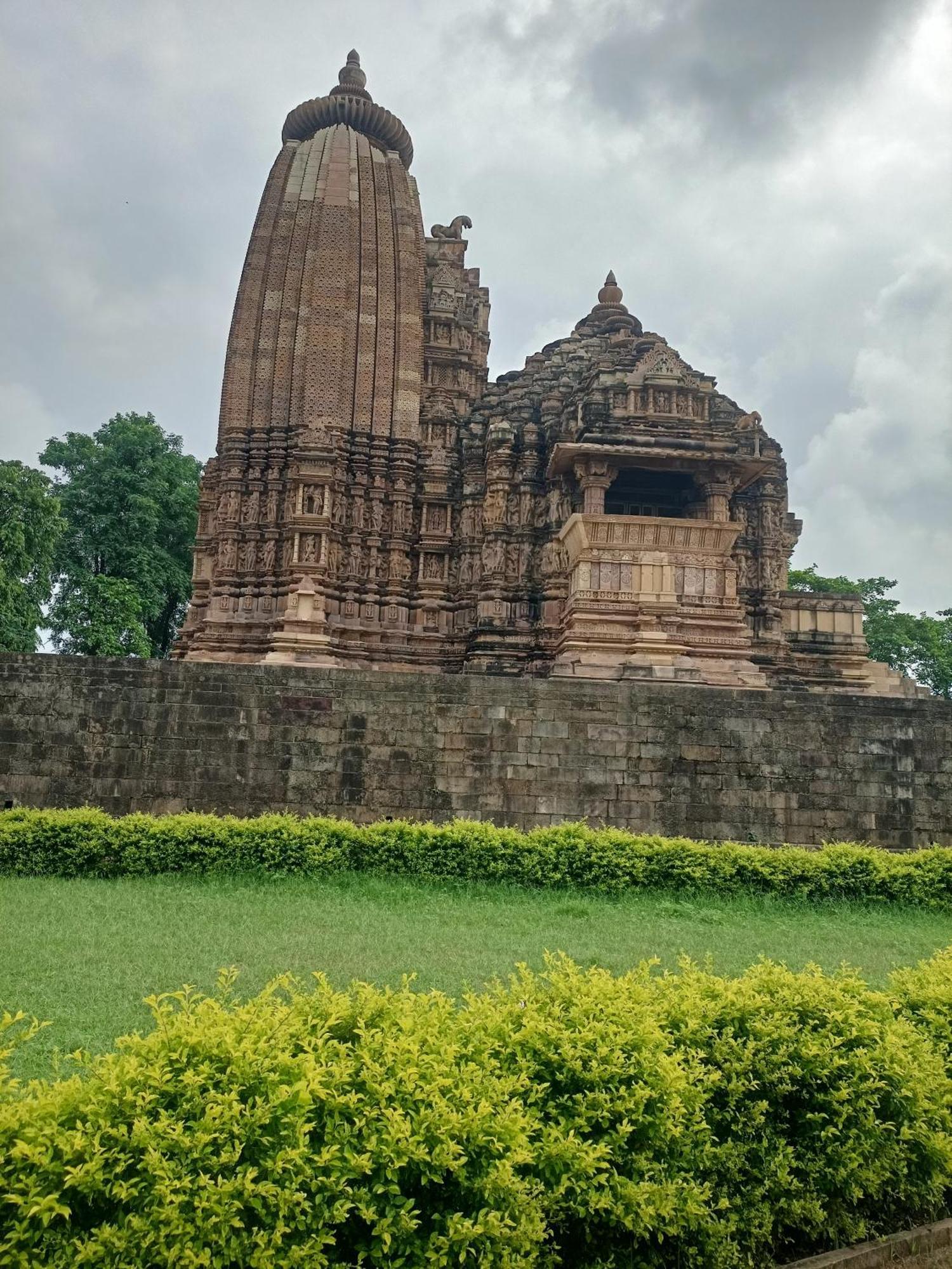 Khajuraho Dreams Homestay エクステリア 写真